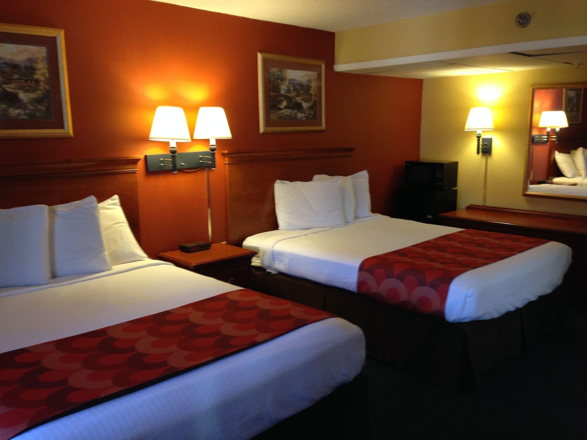 Hotel Super 8 By Wyndham Downtown Gatlinburg At Convention Center Exterior foto